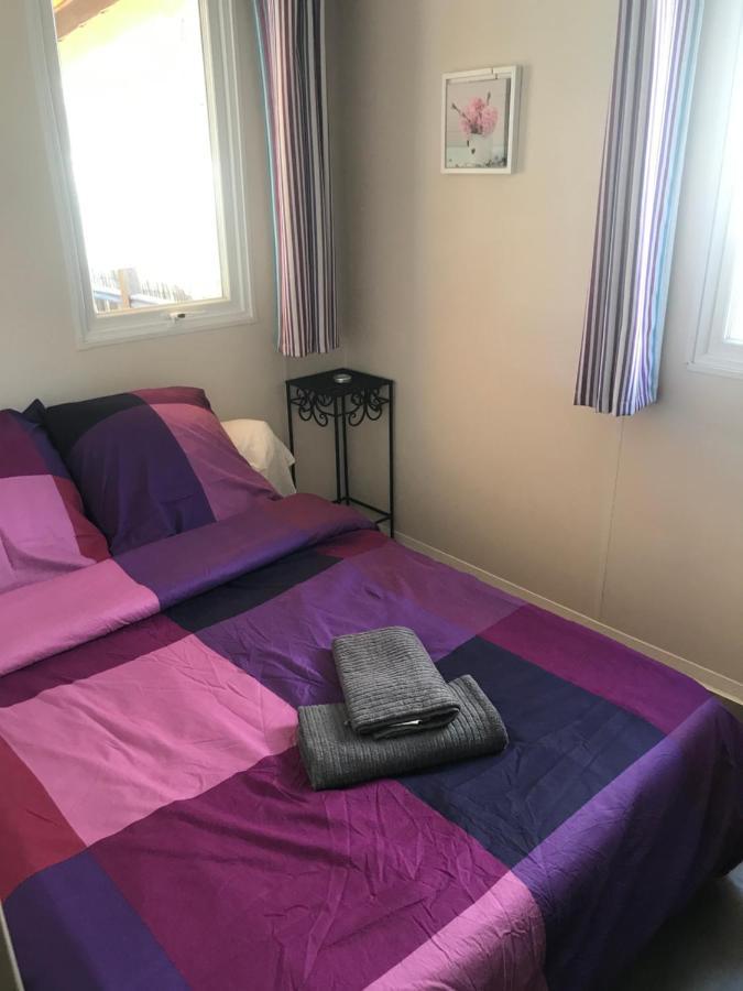 Mobilhome En Face Des Plages Hyères Buitenkant foto